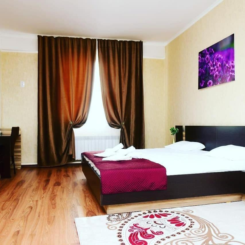 Alatau Hotel アスターナ エクステリア 写真